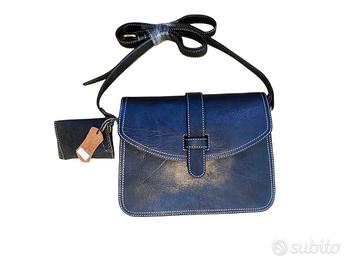 Borsa a tracolla in vera pelle blu con portacarte