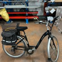 Bicicletta unisex pedalata assistita