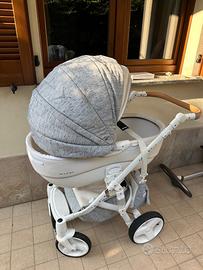 Passeggino e navicella dalla nascita fino a 2 anni