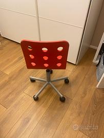 Sedia ufficio IKEA JULES in legno rosso con ruote