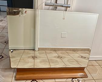 🪞 Specchio da bagno con luce e base in legno