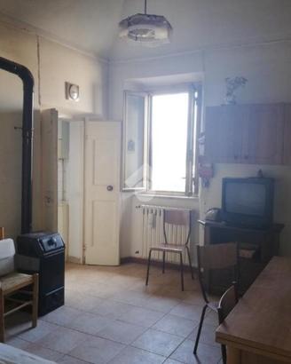 2 LOCALI A SAN VITO ROMANO
