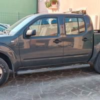 autocarro nissan navarra doppia cabina