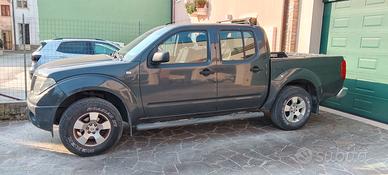 autocarro nissan navarra doppia cabina