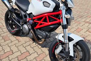Ducati Monster 796 del 2012 km9200