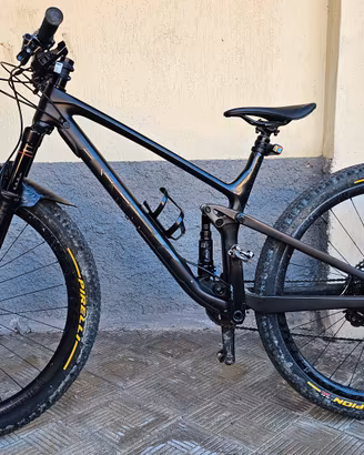 TREK TOP FUEL FULL CARBON 29