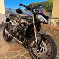 Triumph street triple rs 765