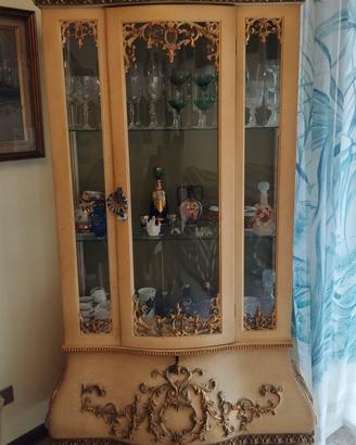 Mobili stile veneziano