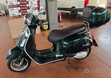 Vespa GTS 300 hpe touring