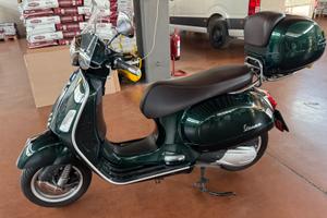 Vespa GTS 300 hpe touring