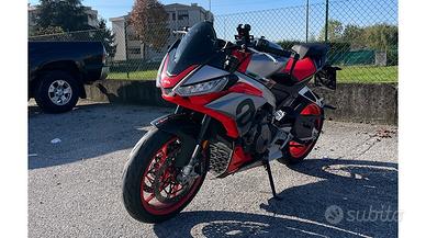 Aprilia TUONO 660