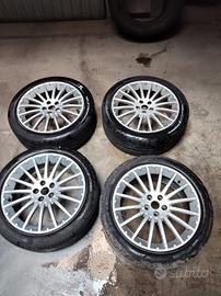 gomme cerchi alfa 17  215 45 ZR17