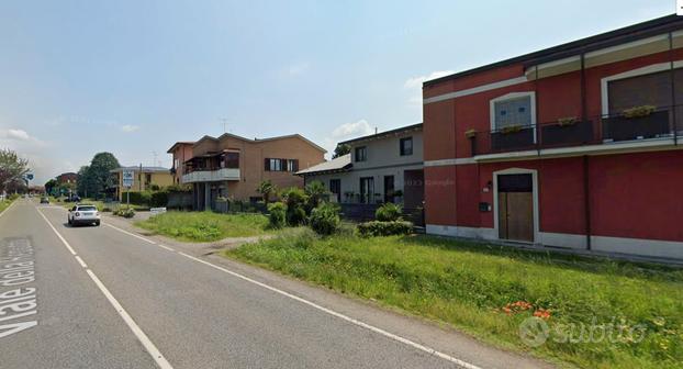 Stanza singola a Muggiò-1 minuto dalla stazione