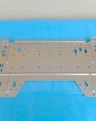 Staffa di fissaggio a parete per condizionatore 