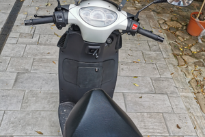 Aprilia sportcity 300