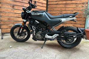 HUSQVRANA Svartpilen 401 - 2021