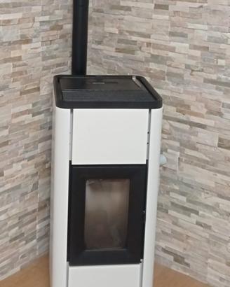 Stufa a Pellet MCZ Mida 8kW 

