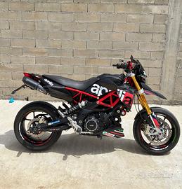 Aprilia Dorsoduro 900
