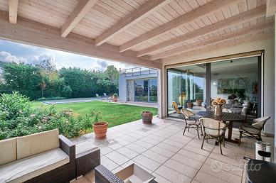 Villa o villino Torrevecchia Teatina