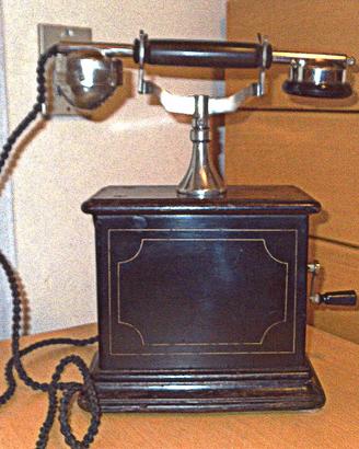 antico telefono a manovella fatme da collezionismo