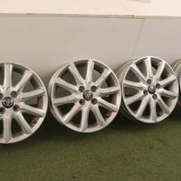 Cerchi in lega Toyota Aygo Yaris 15 ORIGINALI PZ49