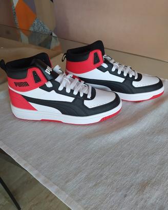 Scarpe nuove Puma Numero 42 - cm27 di piede