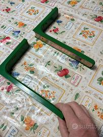 Staffe verdi per mensole