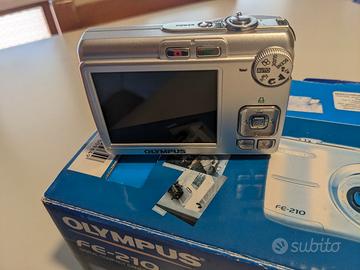 Digital compact camera Olympus Fe -210 