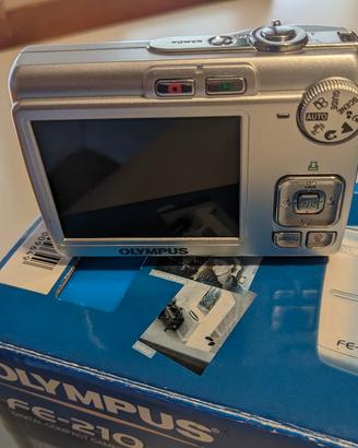 Digital compact camera Olympus Fe -210 