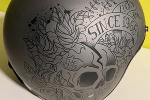 Casco MT Helmets LeMans Skull & Roses NUOVO