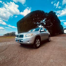 Toyota RAV4 2.2 D4D 100Kw con molti upgrade