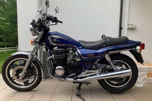 HONDA CB 650 CUSTOM buono stato di conservazione