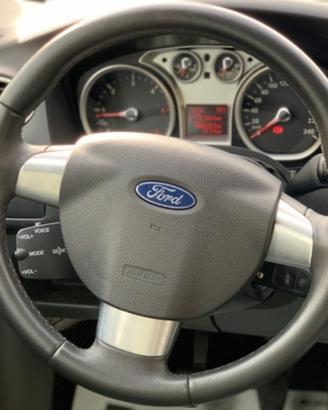 Ford Focus specchi tergicristalli alzavetri serrat