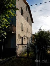 Casa indipendente sull'appennino reggiano