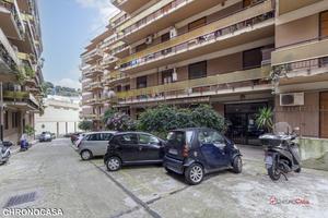 Via Pietro Castelli, pentavani, 240 mq con