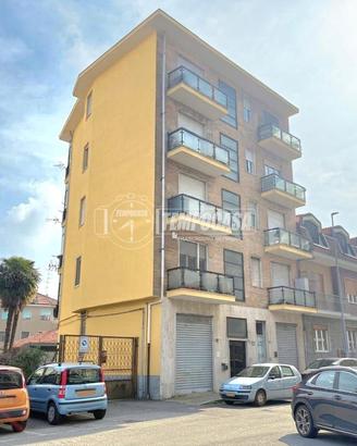 AMPIO BILOCALE RISTRUTTURATO