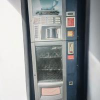 Distributore automatico Saeco combi snack