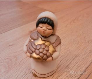 Presepe classico Thun Pastorella con cesto frutta