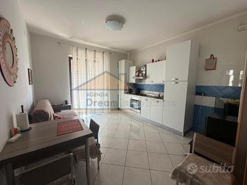 Bilocale con box uso investimento in Via Romagnosi