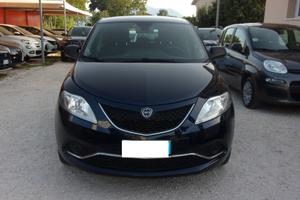 Lancia Ypsilon 1.2 69 CV 5 porte Gold