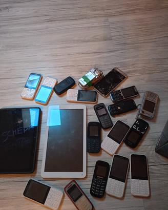 telefoni per pezzi di ricambio 