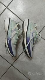 scarpe gara running fibra di carbonio