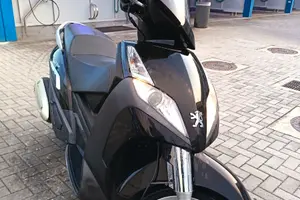 Scooter Peugeot geopolis 300