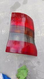 Faro posteriore destro sw opel astra F