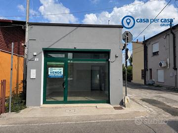 LOCALE AD USO COMMERCIALE O UFFICIO IN PRIMA PERIF