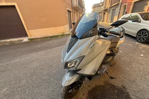 Yamaha tmax 530