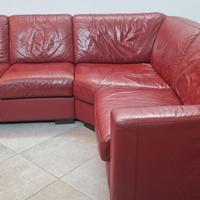 Divano in pelle bordeaux Nicoline