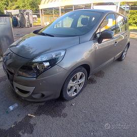 renault scenic 1,5 x mid