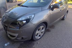 renault scenic 1,5 x mid