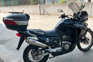 Honda transalp 650